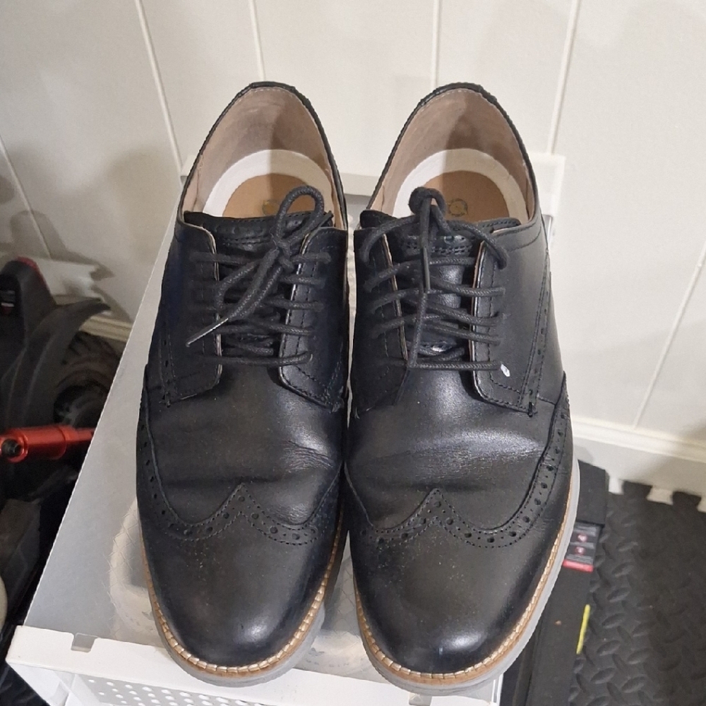 Cole Haan Black Oxford Shoes with Broguing